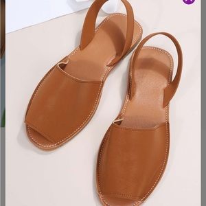 Woman’s slingback sandal